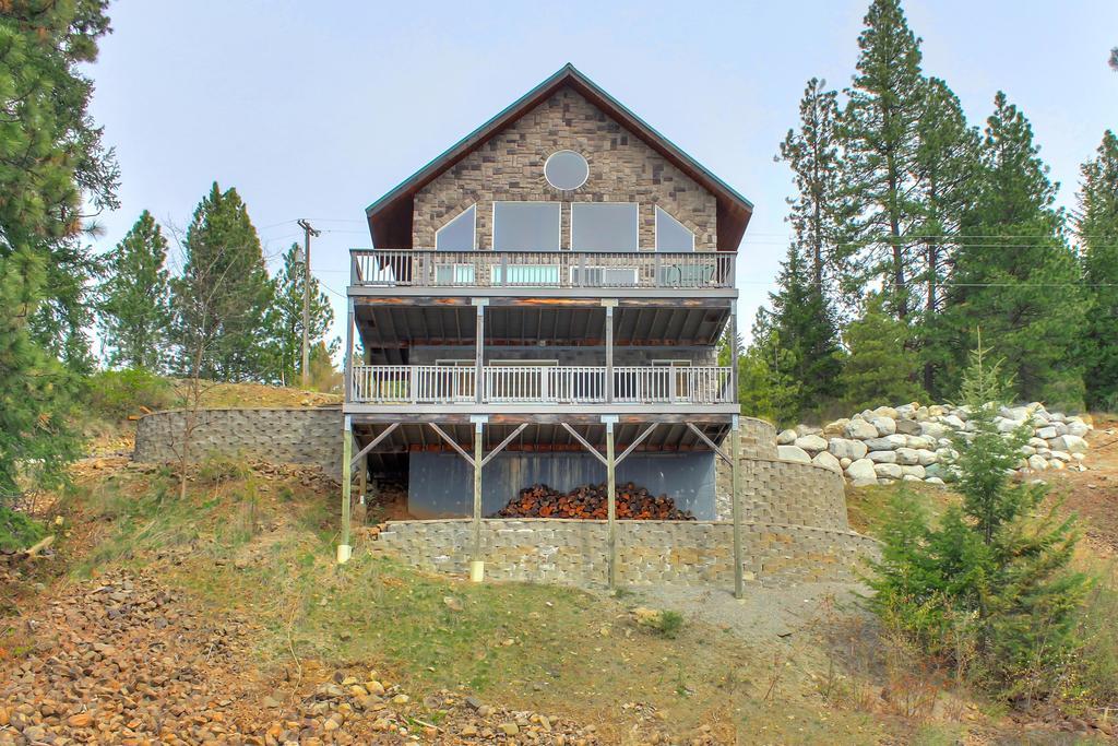 Beautiful Lake Coeur D'Alene Cabin On The Bay Hotel Mica Exterior photo