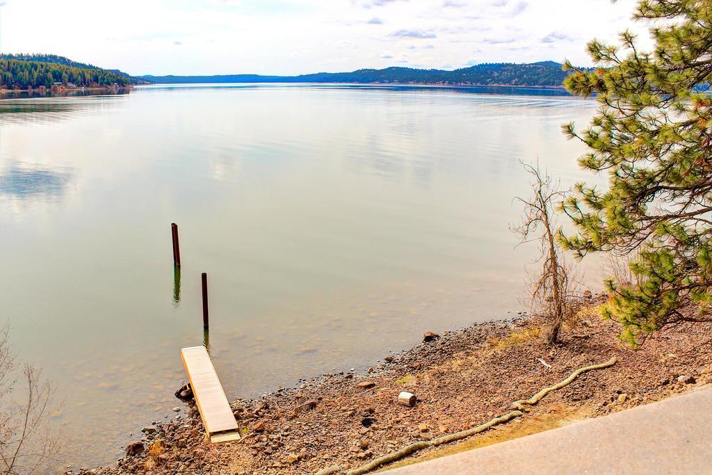 Beautiful Lake Coeur D'Alene Cabin On The Bay Hotel Mica Exterior photo