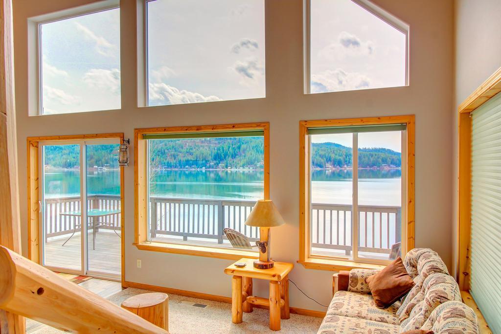 Beautiful Lake Coeur D'Alene Cabin On The Bay Hotel Mica Exterior photo