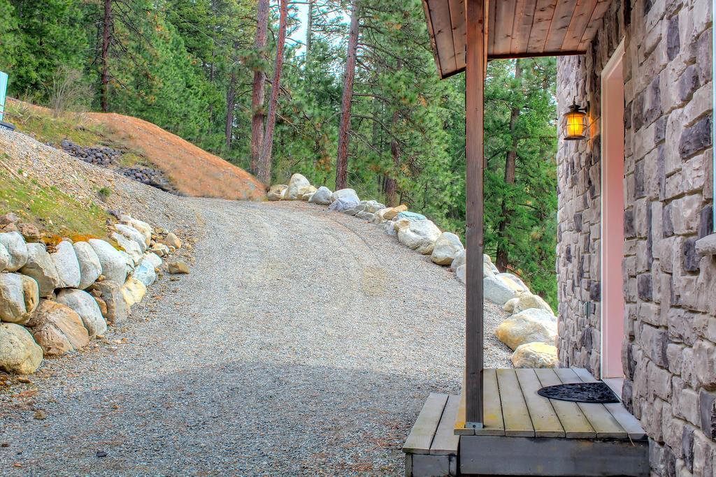 Beautiful Lake Coeur D'Alene Cabin On The Bay Hotel Mica Exterior photo