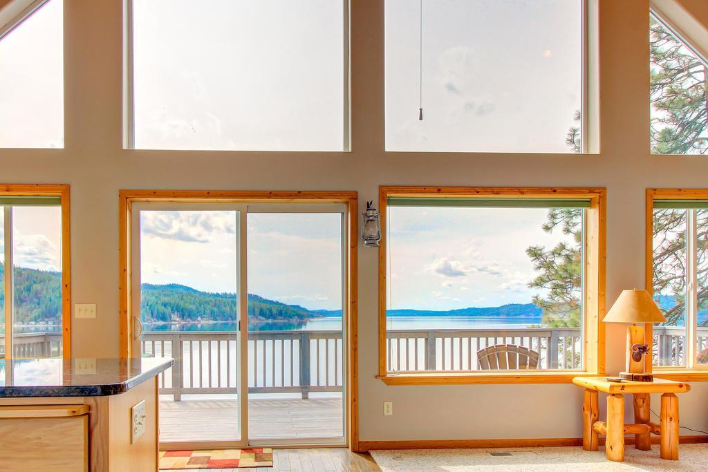 Beautiful Lake Coeur D'Alene Cabin On The Bay Hotel Mica Exterior photo